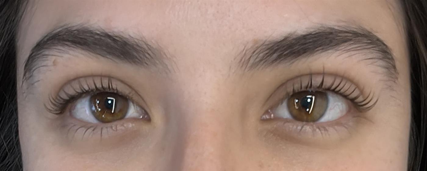 Mirada con lifting de pestañas, resultado